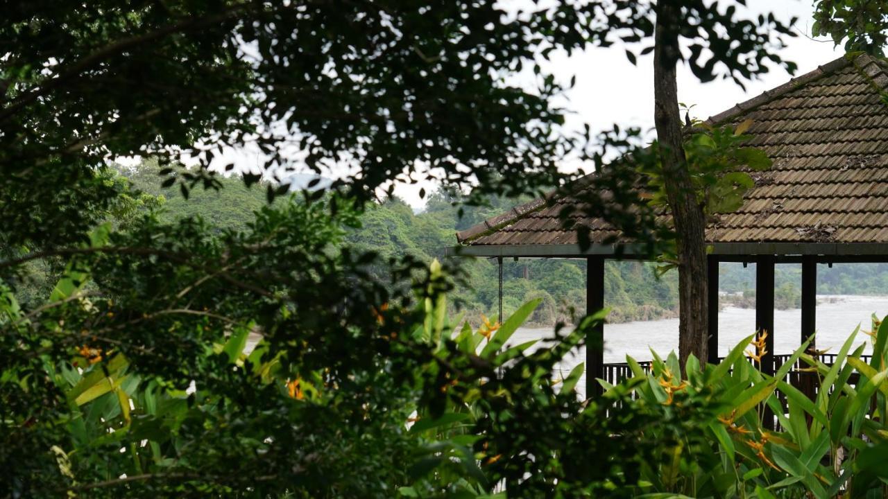 Whispering Waters Hotel Malayāttūr Eksteriør billede